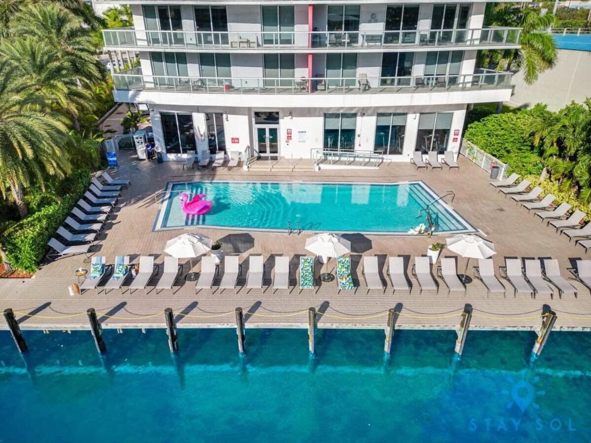 To Steps From The Beach - Coastal Bliss, Pool- Gym Hallandale Beach Exterior photo